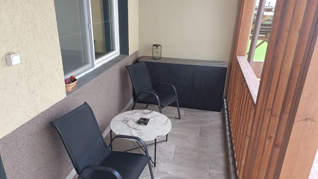 New Apartment Apartament Modern Recent Construit Modern Ujepitesu Tarsashazi Lakresz Miercurea Ciuc Luaran gambar