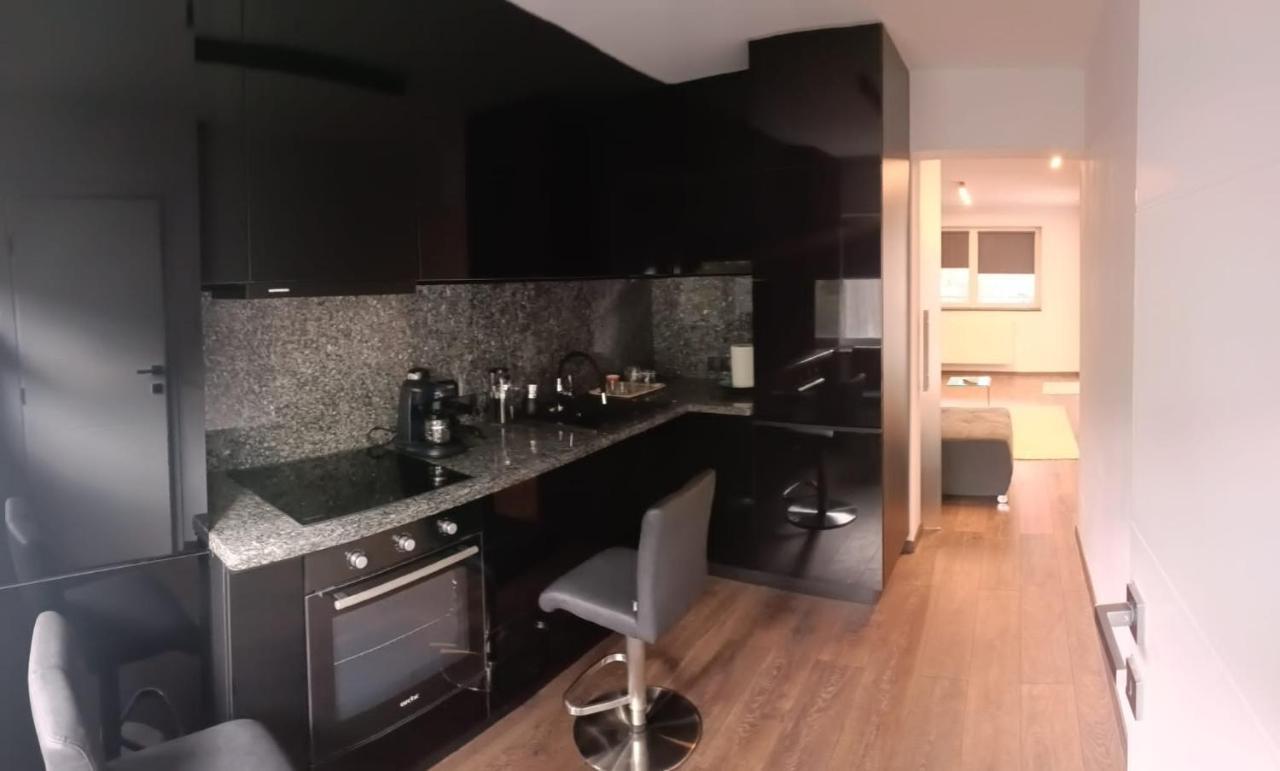 New Apartment Apartament Modern Recent Construit Modern Ujepitesu Tarsashazi Lakresz Miercurea Ciuc Luaran gambar